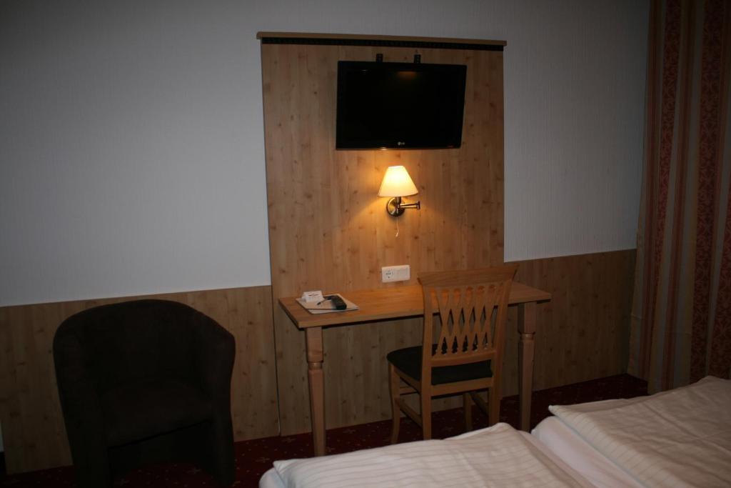 באד גויסרן Hotel Lindwurm חדר תמונה
