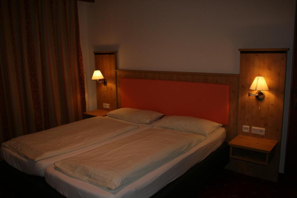 באד גויסרן Hotel Lindwurm חדר תמונה