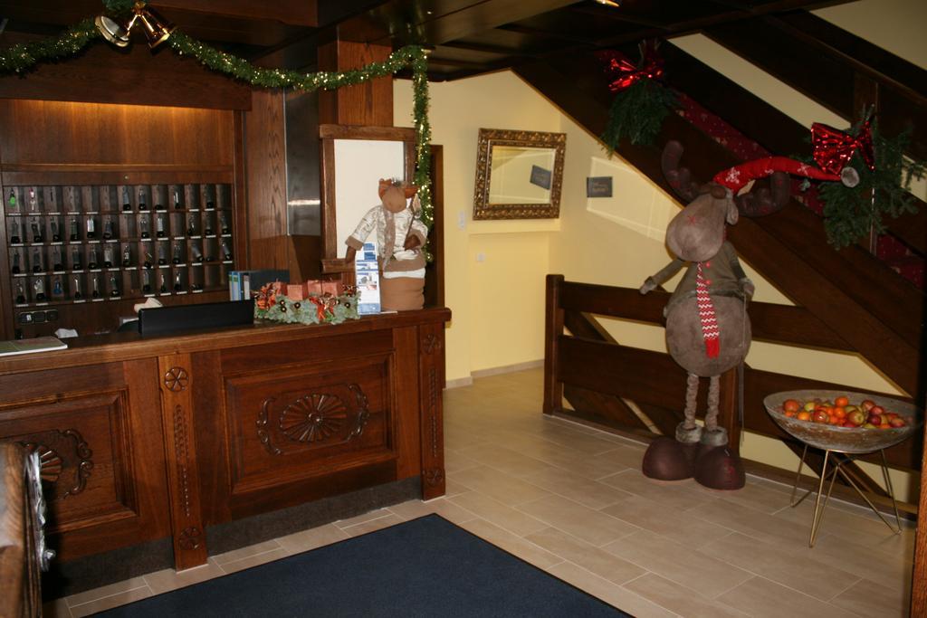 באד גויסרן Hotel Lindwurm מראה חיצוני תמונה