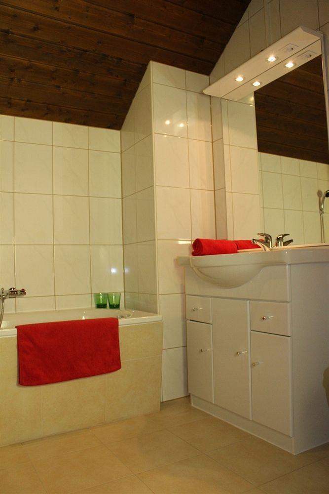 באד גויסרן Hotel Lindwurm מראה חיצוני תמונה